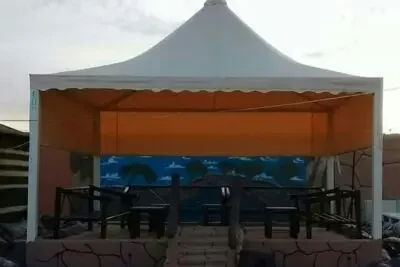 معلم مظلات هرمية بالجبيل