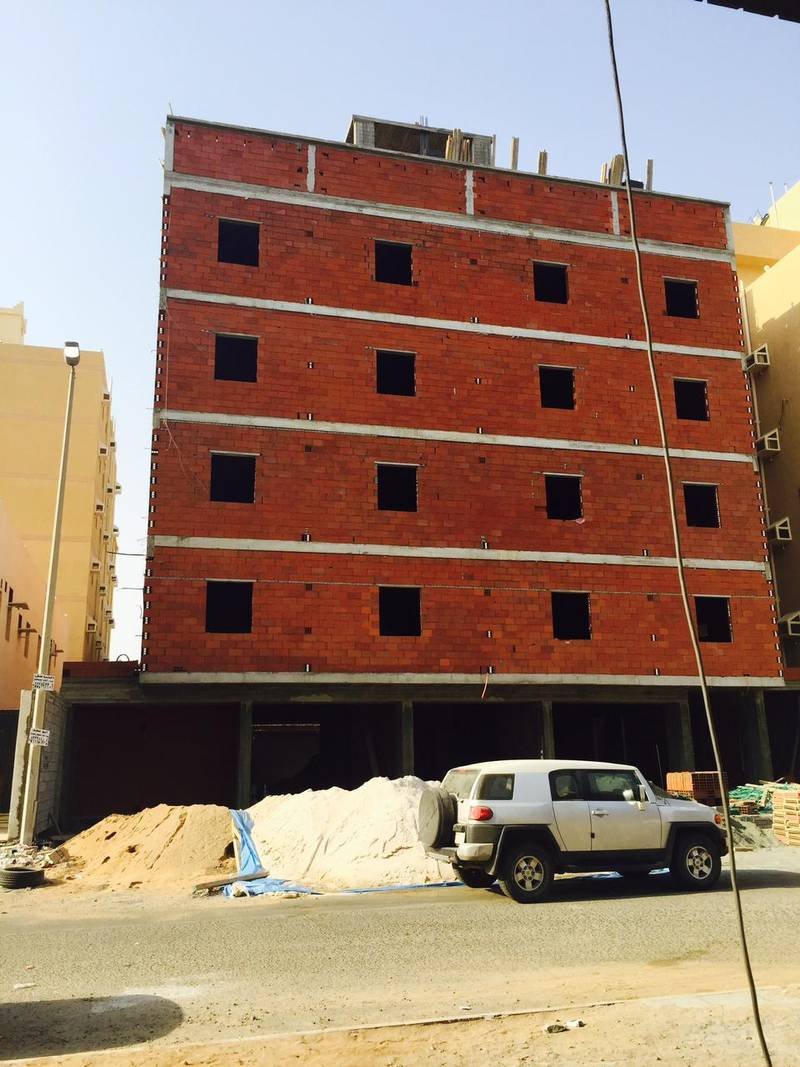 مقاول بناء عظم جده